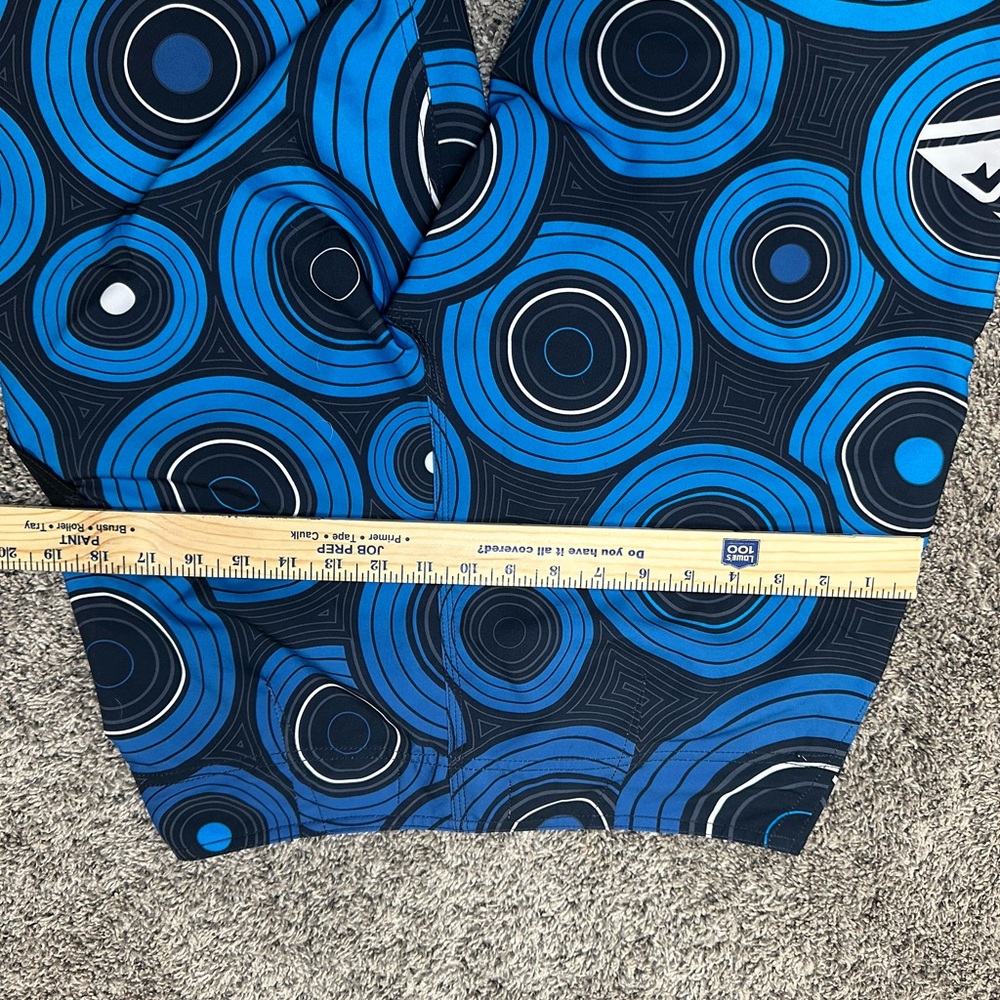 Quiksilver Blue Board Shorts with Bold Design - Picture 5 of 7